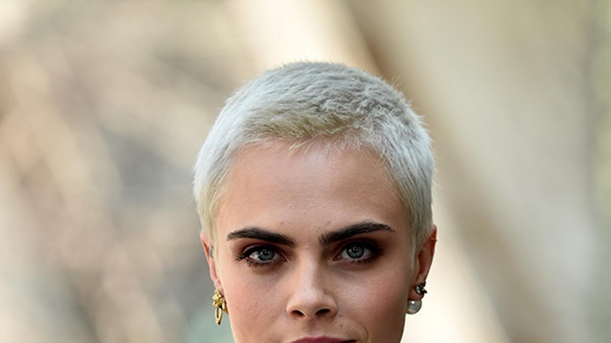 Cara Delevingne posando para Chanel.