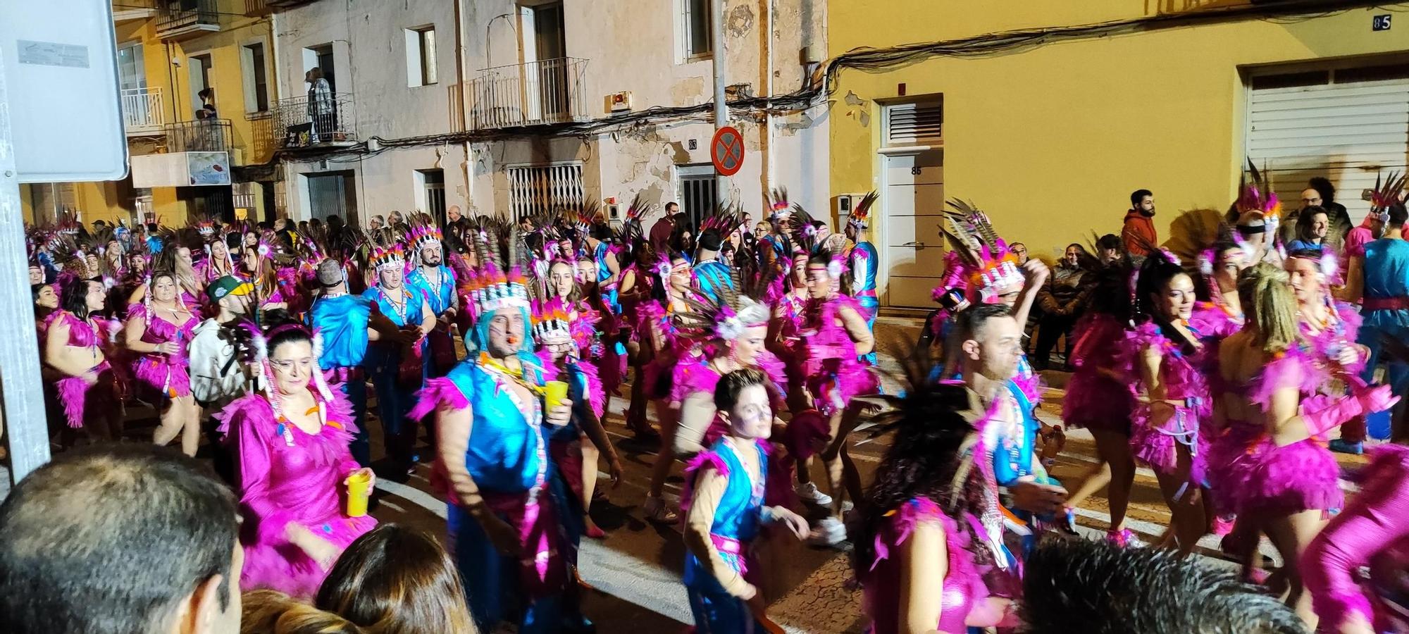 Macrogalería de fotos del segundo desfile del Carnaval de Vinaròs