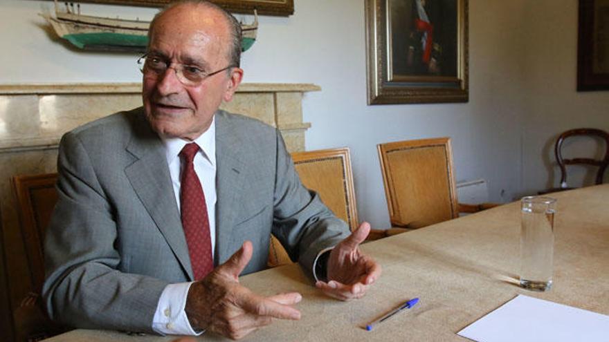 Francisco de la Torre durante la entrevista en la alcaldía de Málaga.