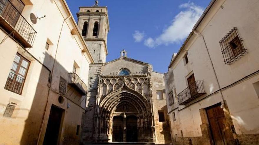 El Barrio de la Villa conforma, junto con el castillo y los restos de las murallas, el recinto medieval de Requena