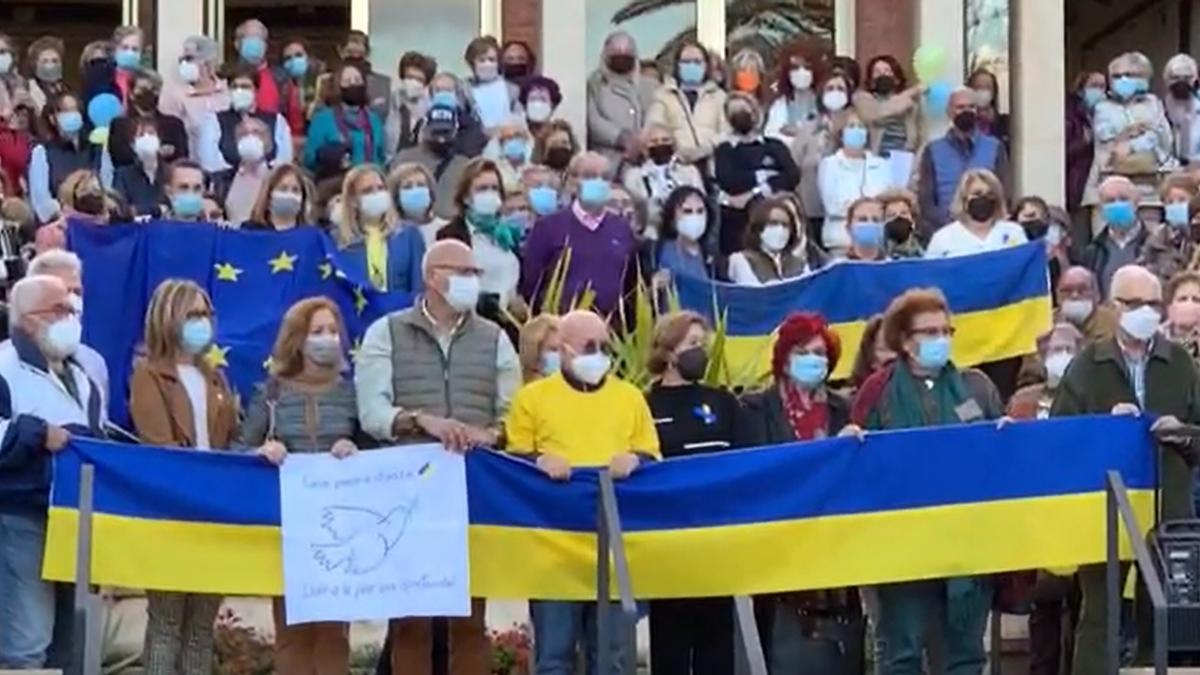 Profesores y estudiantes de los programas especiales de la ULPGC muestran su apoyo a Ucrania