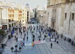 Una sentencia da argumentos a sindicatos de Elche para reanudar la estabilización de los interinos