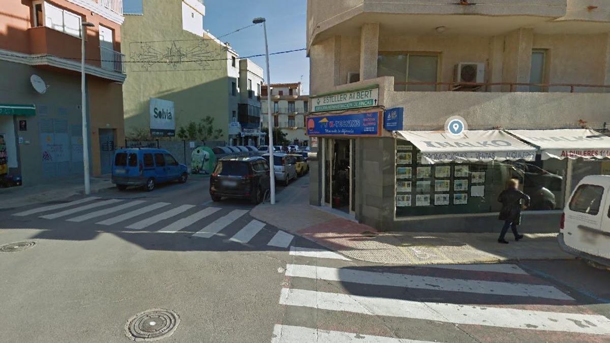 Imagen de la intersección de la calle Alcalà con la calle Rench, donde sucedieron los hechos.
