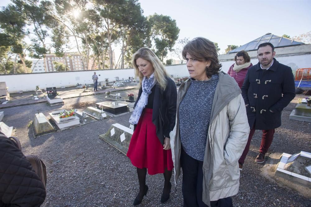 Visita de la ministra de Justicia a las exhumaciones en Castelló