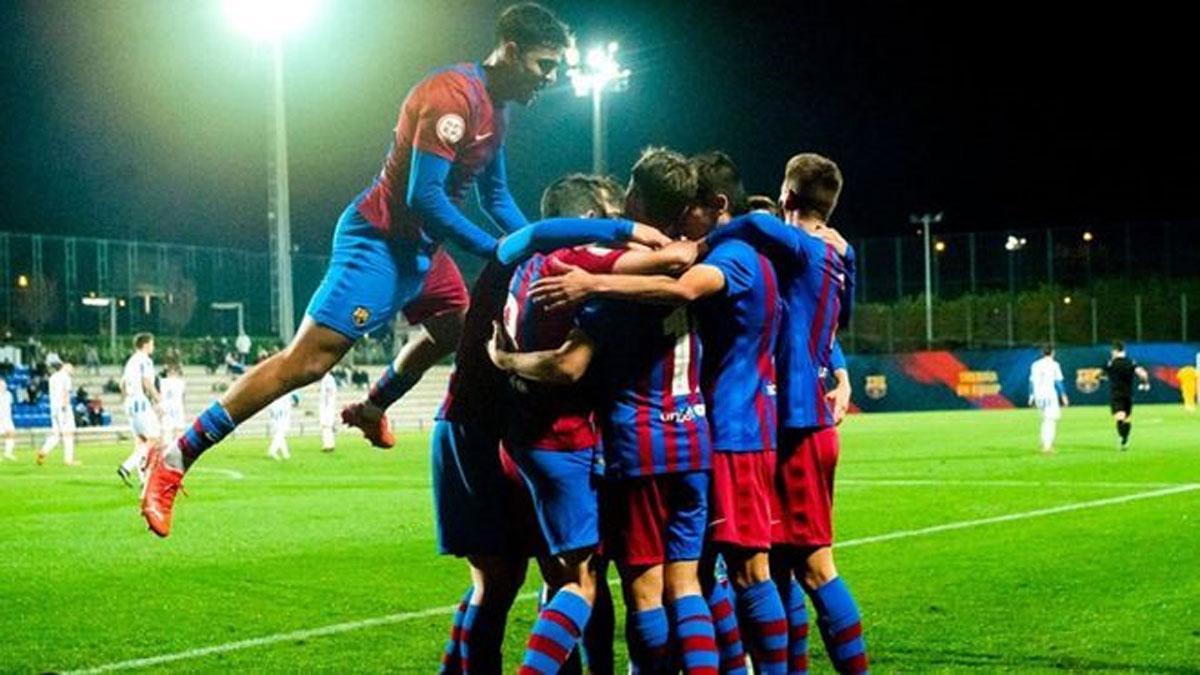 Chadi Riad y varios de sus compañeros que han sido juveniles de último año ascenderán al Barça B