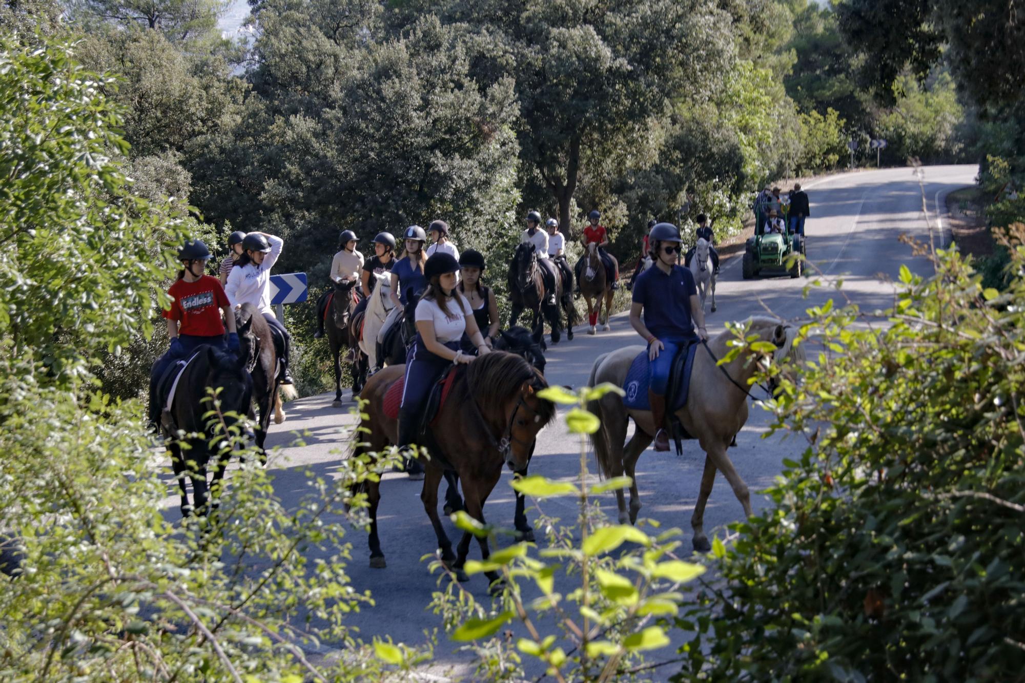 Alcoy vuelve a celebrar tres años después la romería de la Font Roja