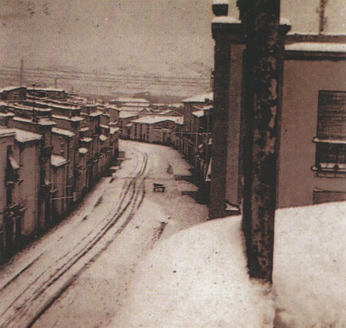 Imagen de Eduardo Calatayud tomada en 1946 en la Calle Gobernador.
