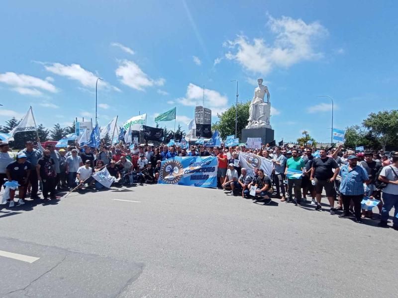 La pesca tumba el zarpazo de Milei y blinda la actividad de 80 buques de capital gallego