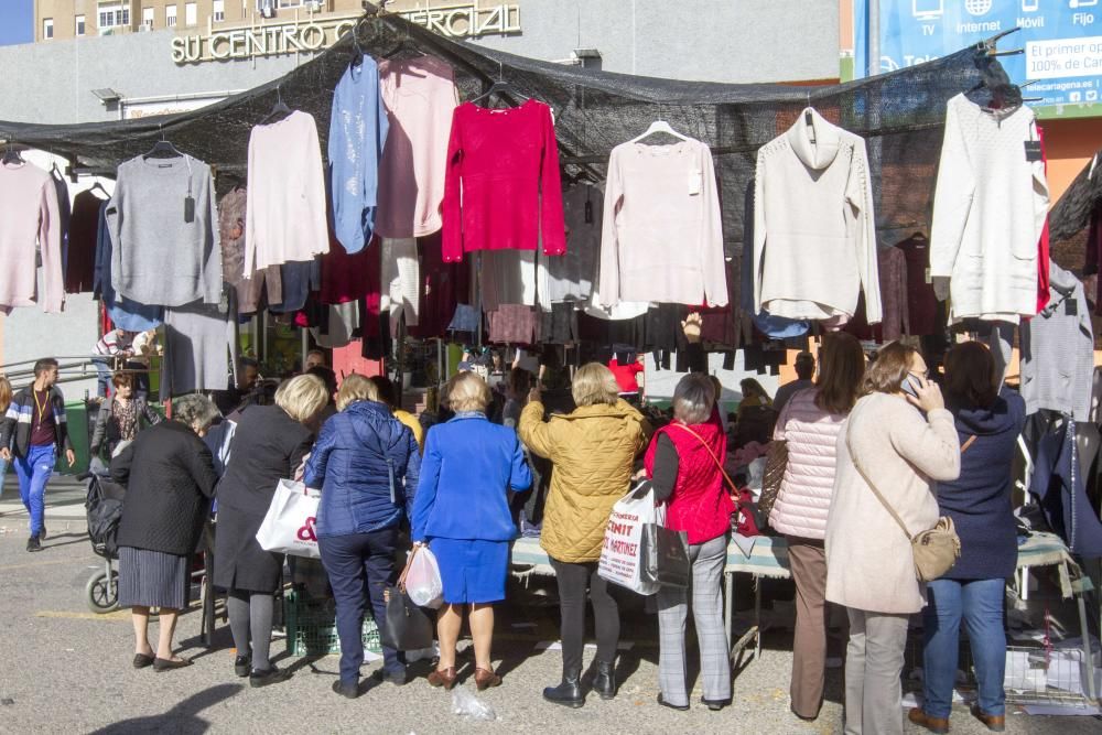 Mercadillo semanal del Cénit