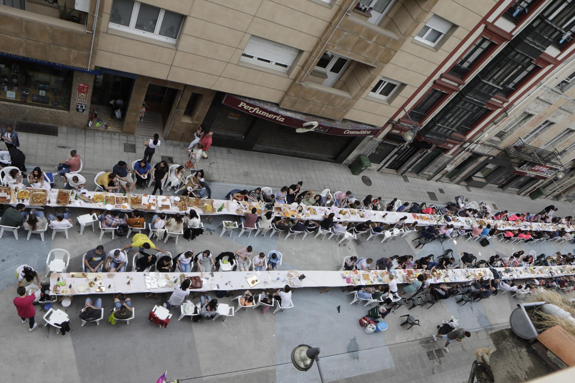 Comida en la calle de Laviana