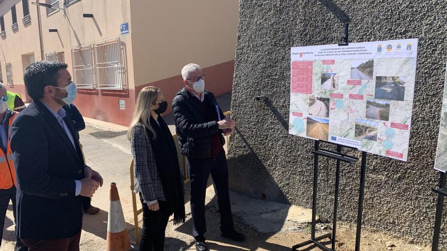 La Comunidad inicia las obras para mejorar dos caminos rurales en Cehegín