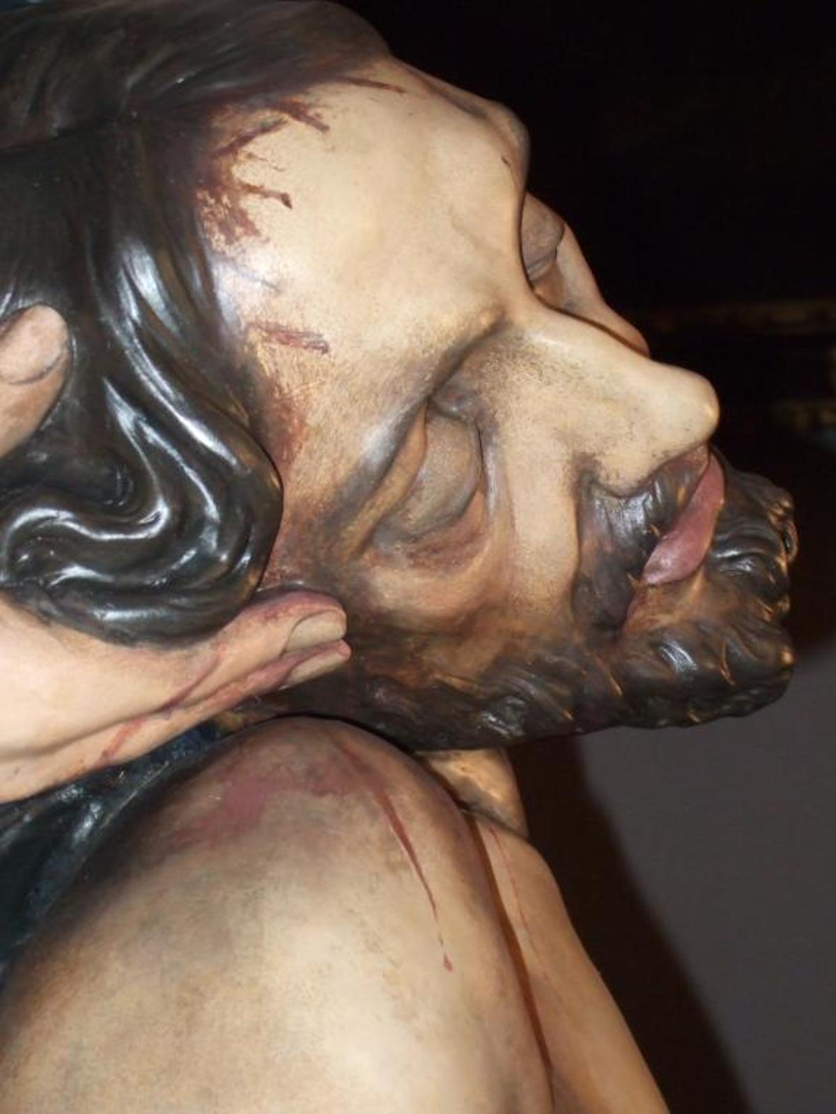Detalle de la cabeza del Cristo de la Piedad.