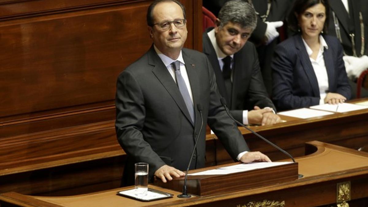 Hollande, en su discurso en Versalles, donde dijo que Francia está en guerra con el terrorismo.