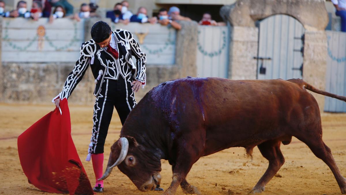 Las imágenes de la corrida goyesca de Ronda, con Roca Rey y Pablo Aguado