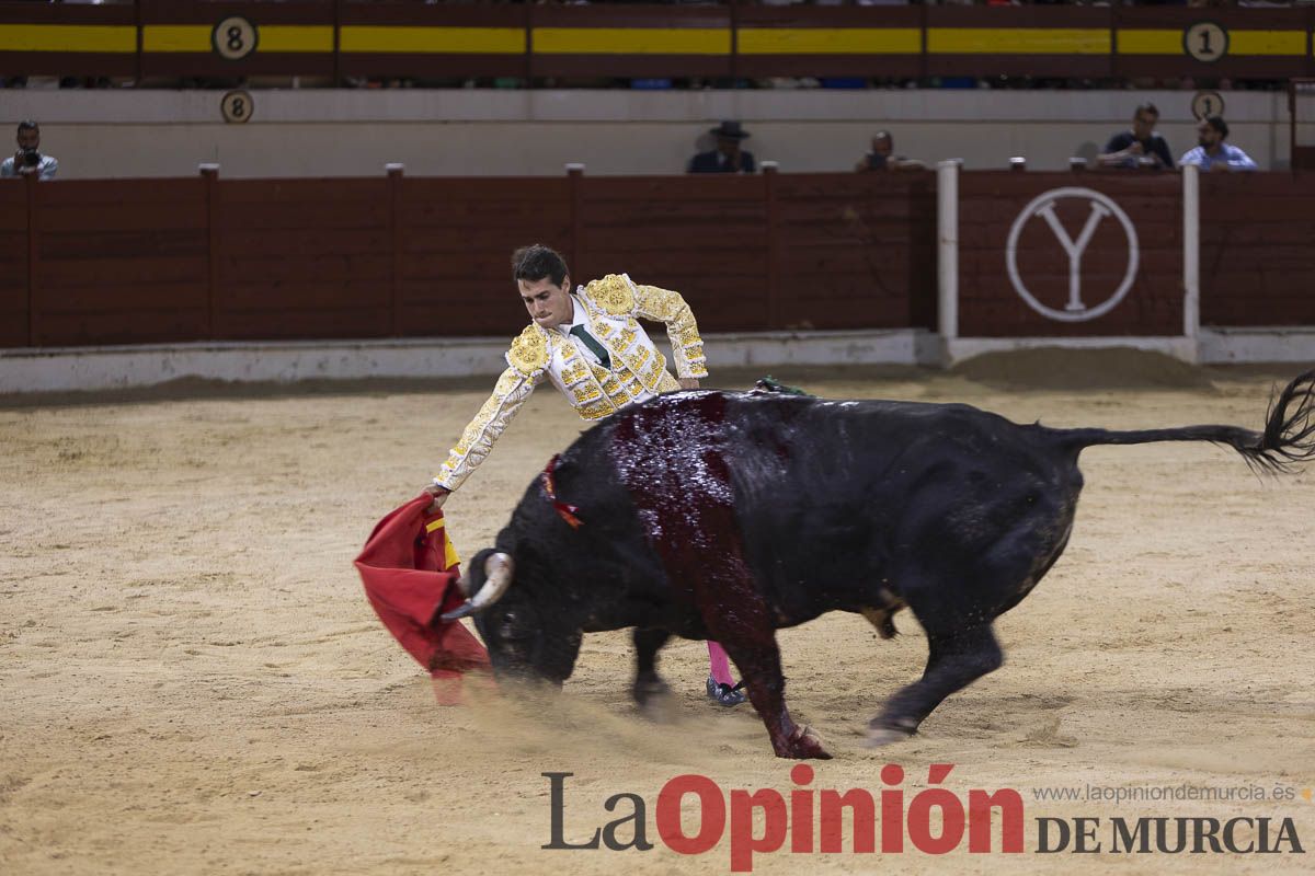 Tarde histórica en Abarán con la alternativa de José María Trigueros y el indulto de Tomás Rufo, junto a Castella salieron a hombros