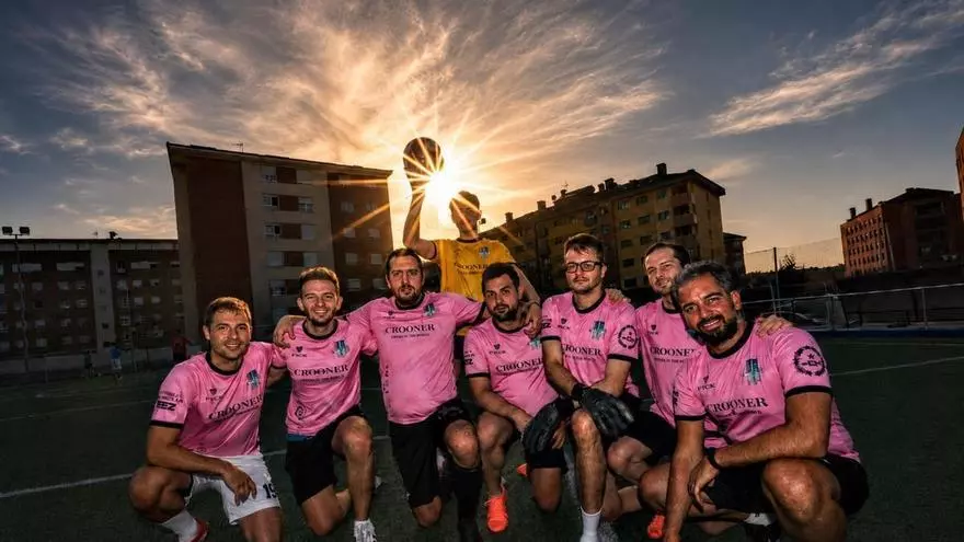 En el Tartiere y con amigos: así verán el eclipse los jugadores del equipo de fútbol de La Carisa