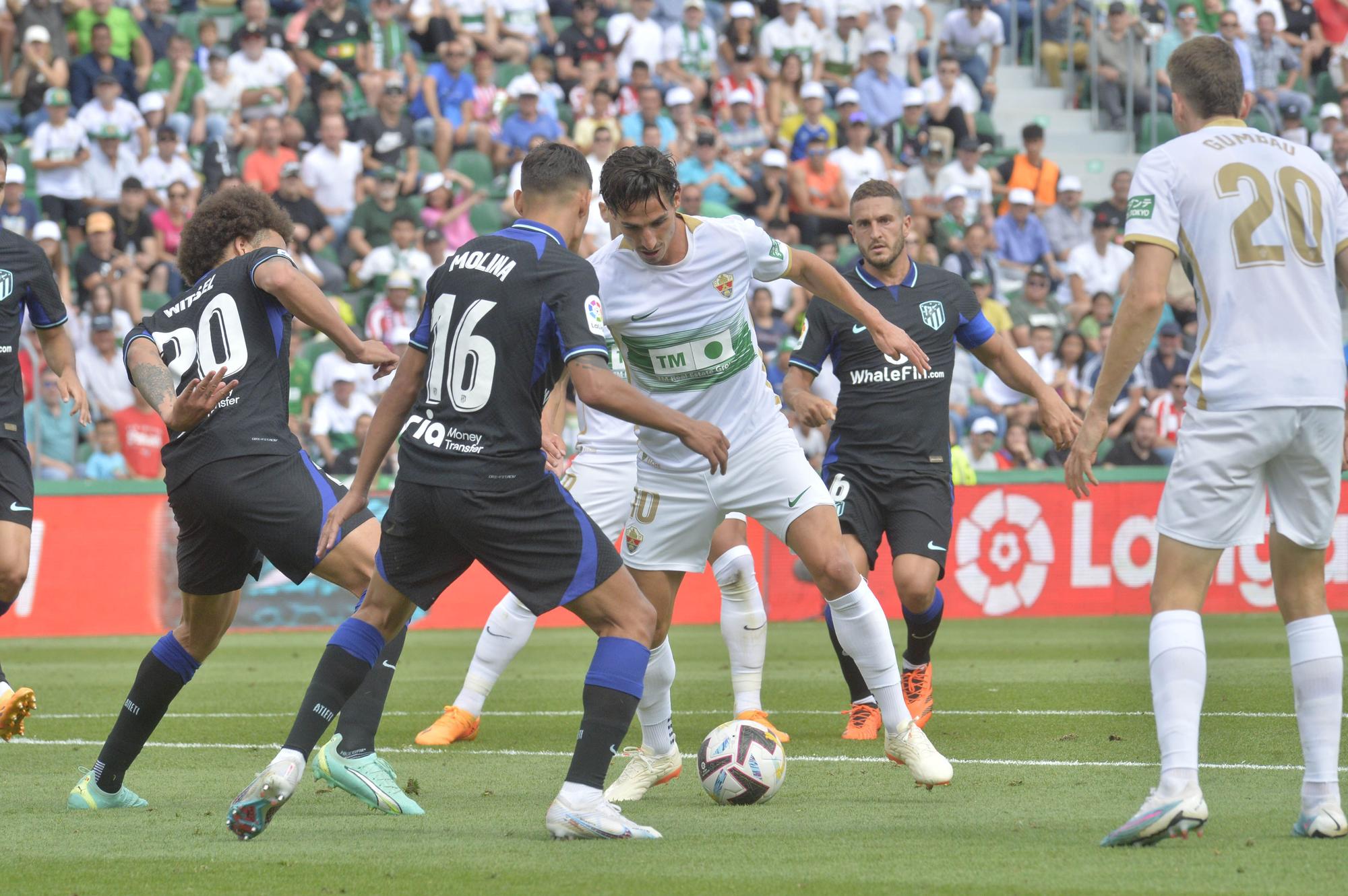 El Elche vacuna al Atlético de Madrid