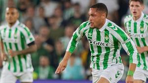 Vitor Roque, en un partido con el Betis en esta temporada donde había sido cedido por el Barça.