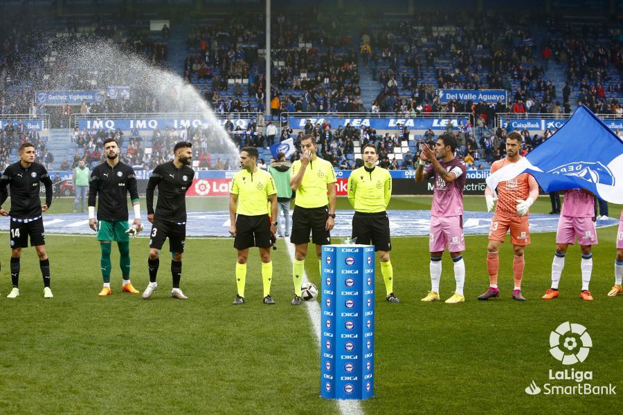 LaLiga SmartBank | Alavés - Málaga CF, en imágenes