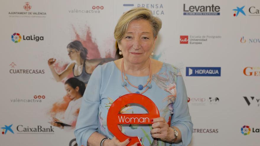 Ana Lluch, premio eWoman de Prensa Ibérica por su trayectoria.