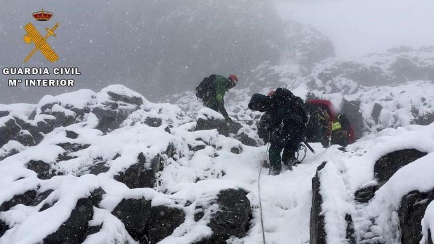 Rescatados los cuerpos de los tres montañeros fallecidos en los Picos de Europa