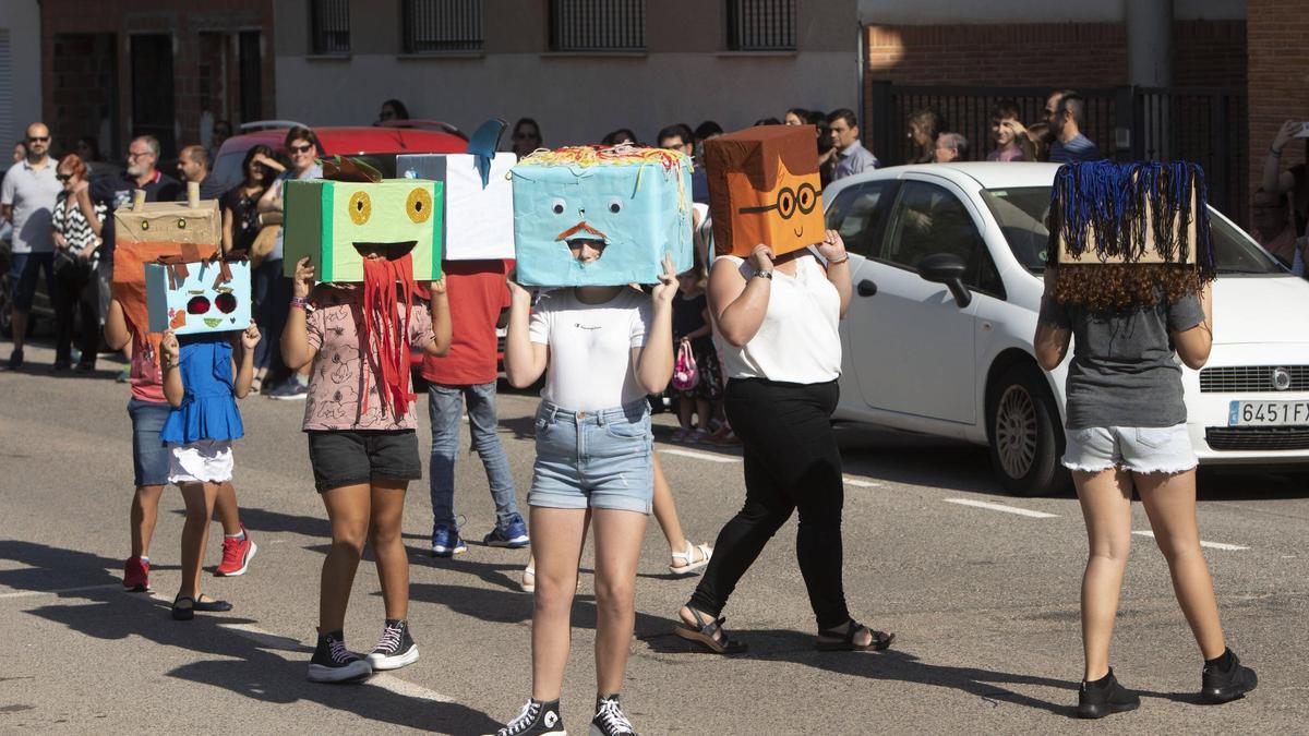 Celebración del 9 d' Octubre en Benifairó de les Valls.