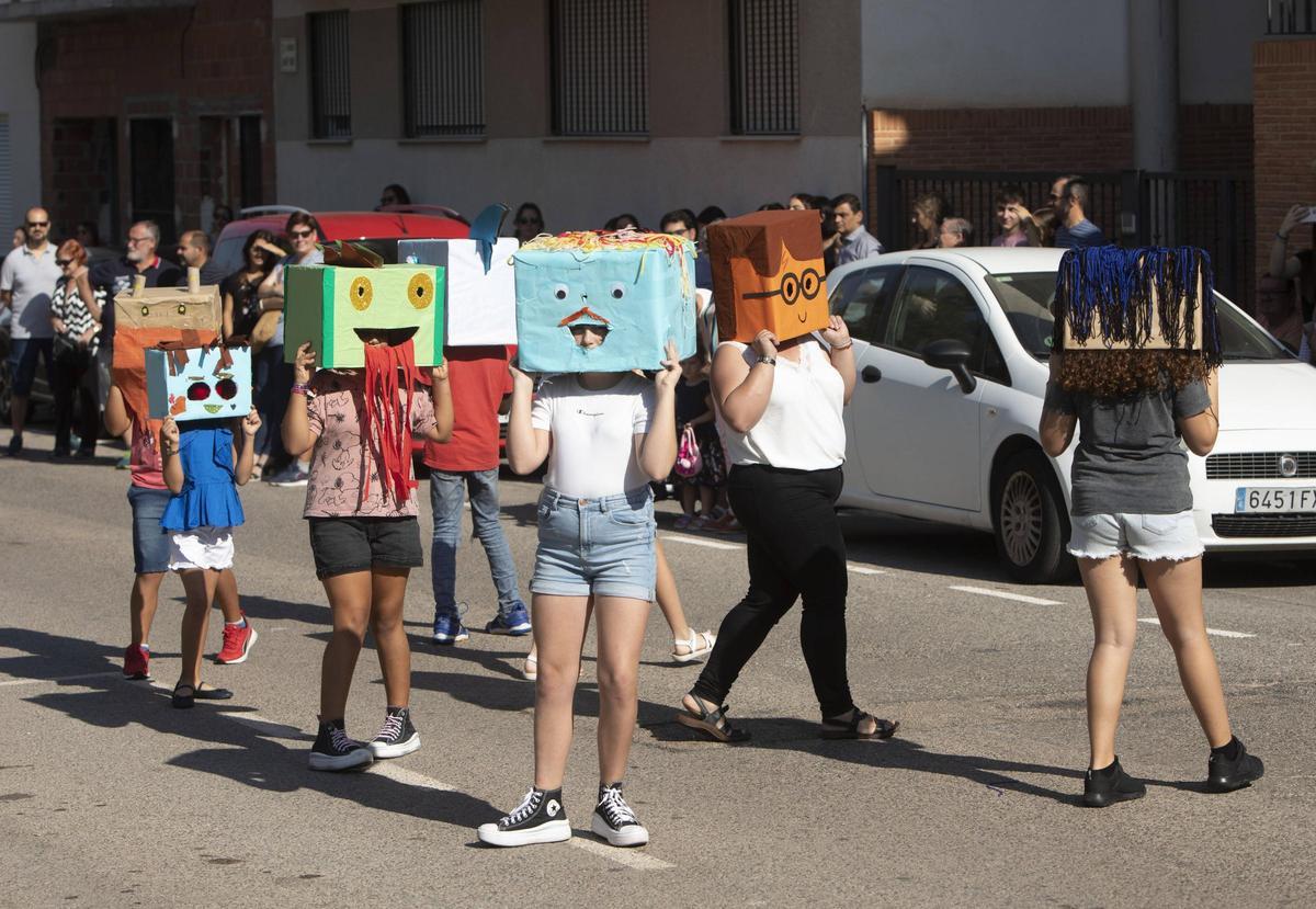 Celebración del 9 d' Octubre en Benifairó de les Valls.