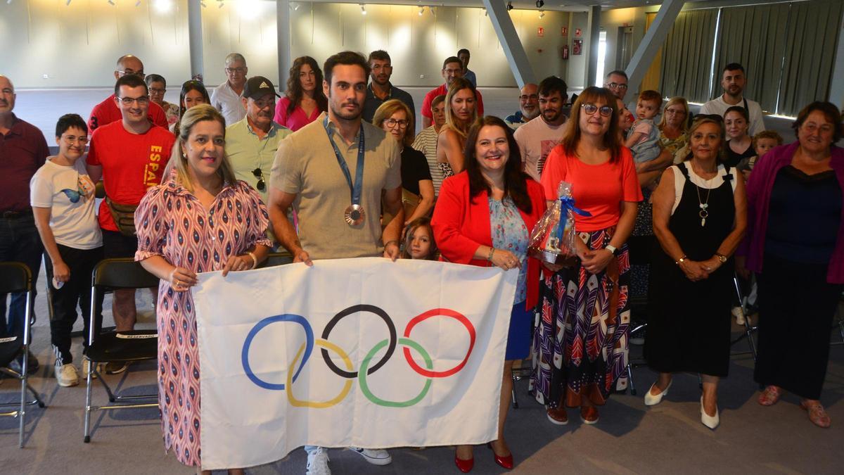 Rodrigo Germade, en la recepción en Cangas a su regreso de los Juegos Olímpicos de París.