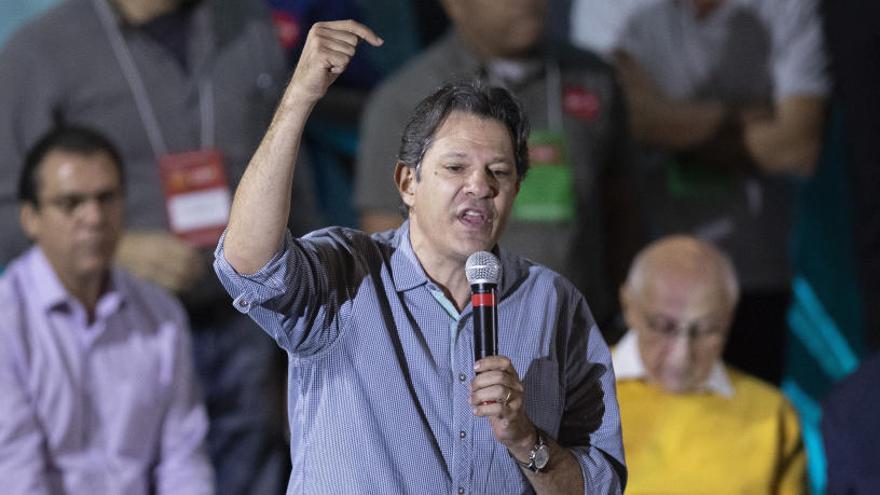 Haddad estuvo en el anuncio de la candidatura de Lula da Silva.