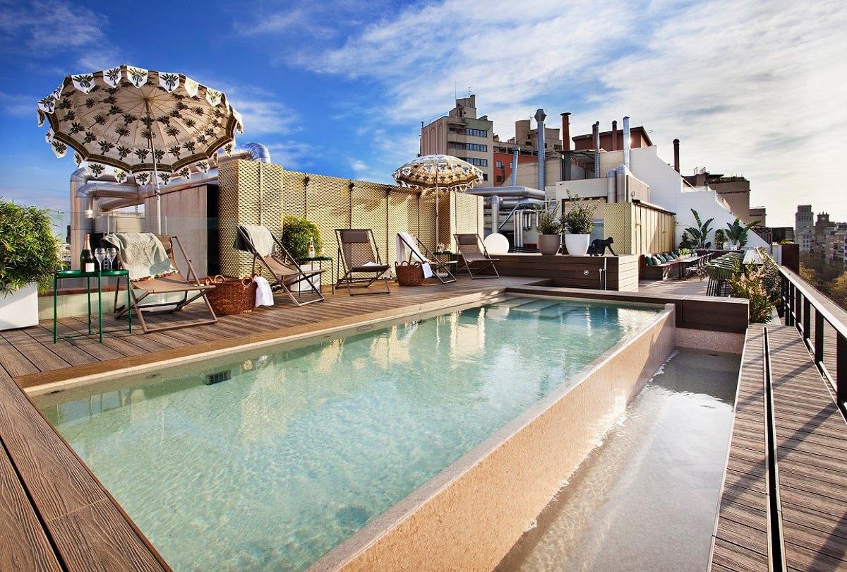 Piscina hotel Vincci Gala