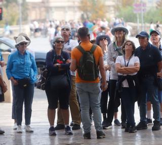 Las visitas de grupos de turistas se reducen a 25 personas como máximo y sin megafonía