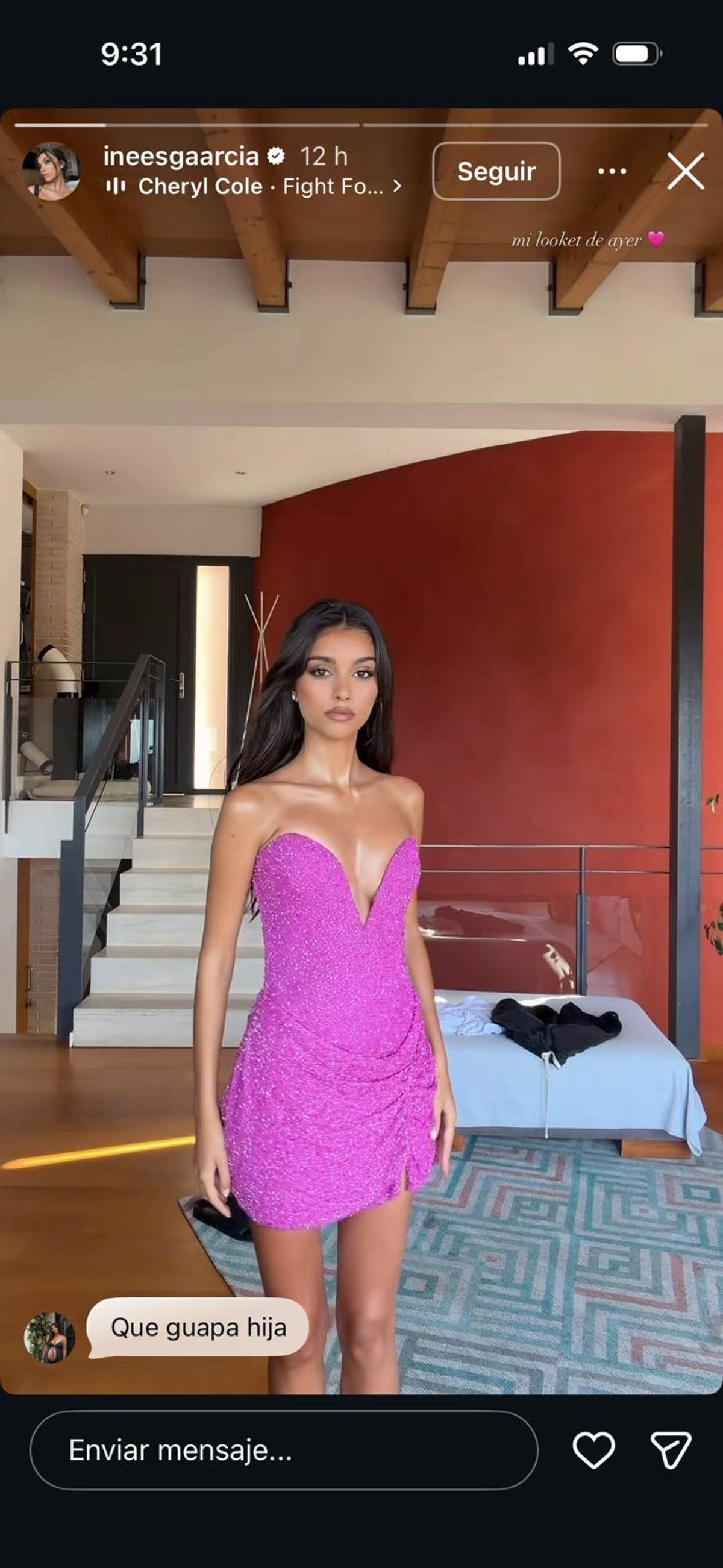 Inés García posando con el vestido en su perfil de Instagram.