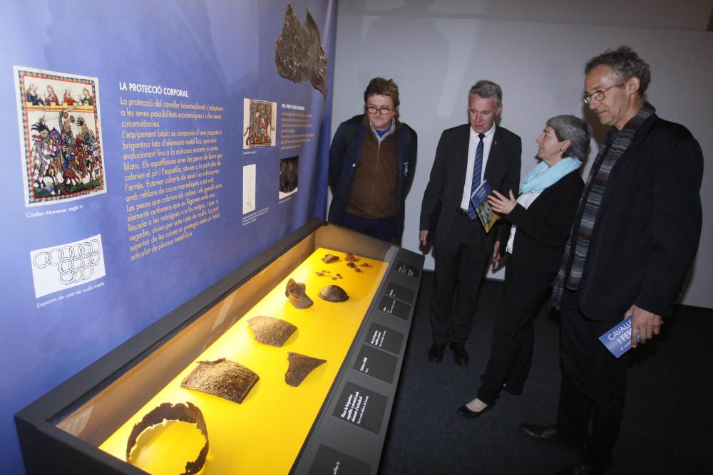 Exposició objectes castell de Rocabruna