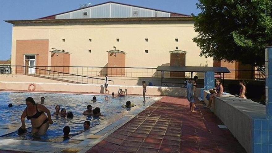 La temporada de baño comienza hoy en las tres piscinas municipales