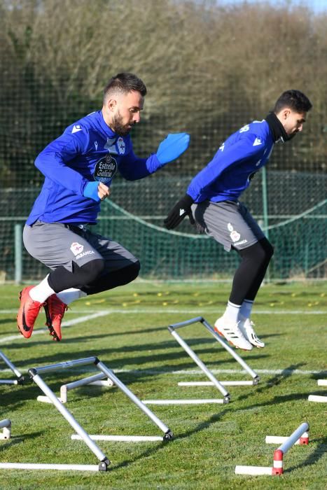 El técnico dirige su última sesión en Abegondo para ultimar la preparación del encuentro en el Carlos Belmonte ante el Albacete.