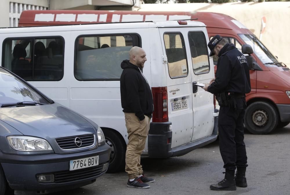 Retirados 90 coches en Son Gotleu