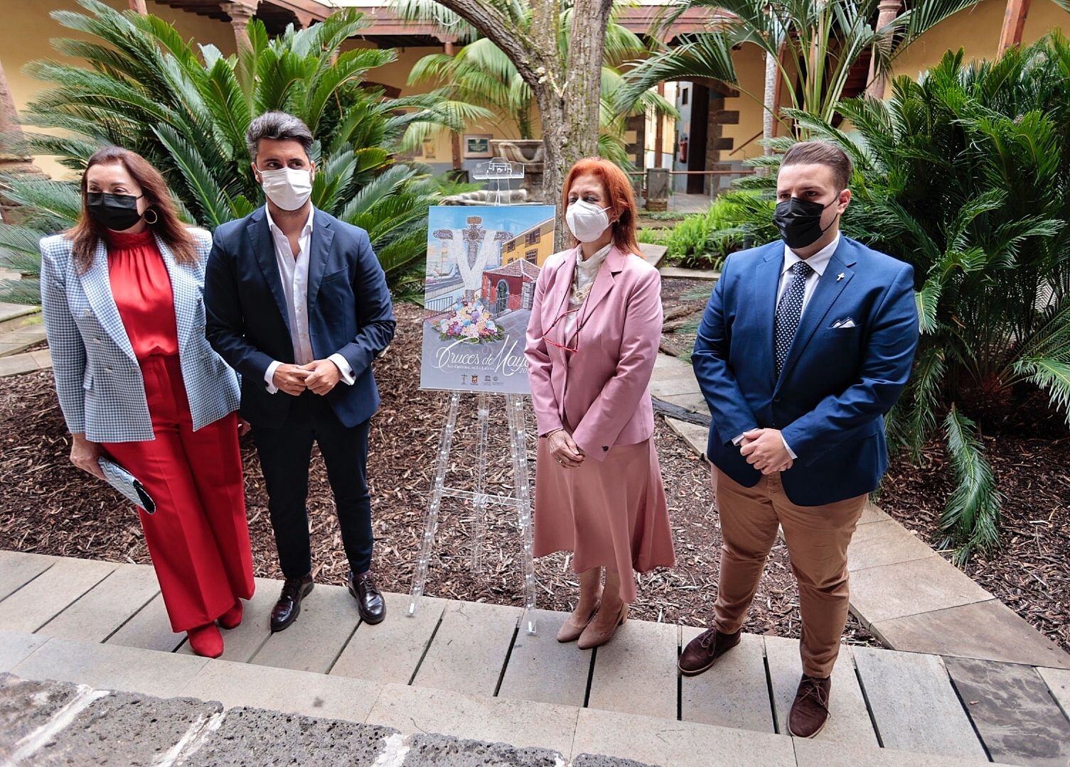 Presentación de las cruces de mayo de La Laguna