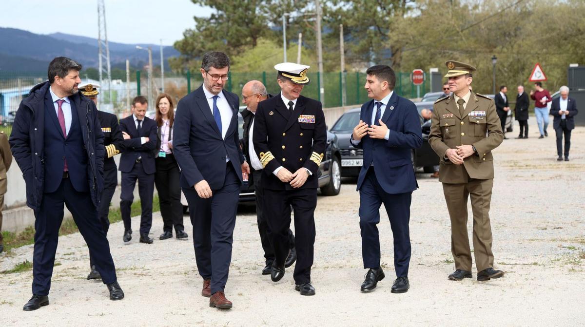 Justo Sierra (segundo por la izquierda), junto al almirante Gonzalo Villar, Pedro Blanco y el general Marcial González. | Noé Parga