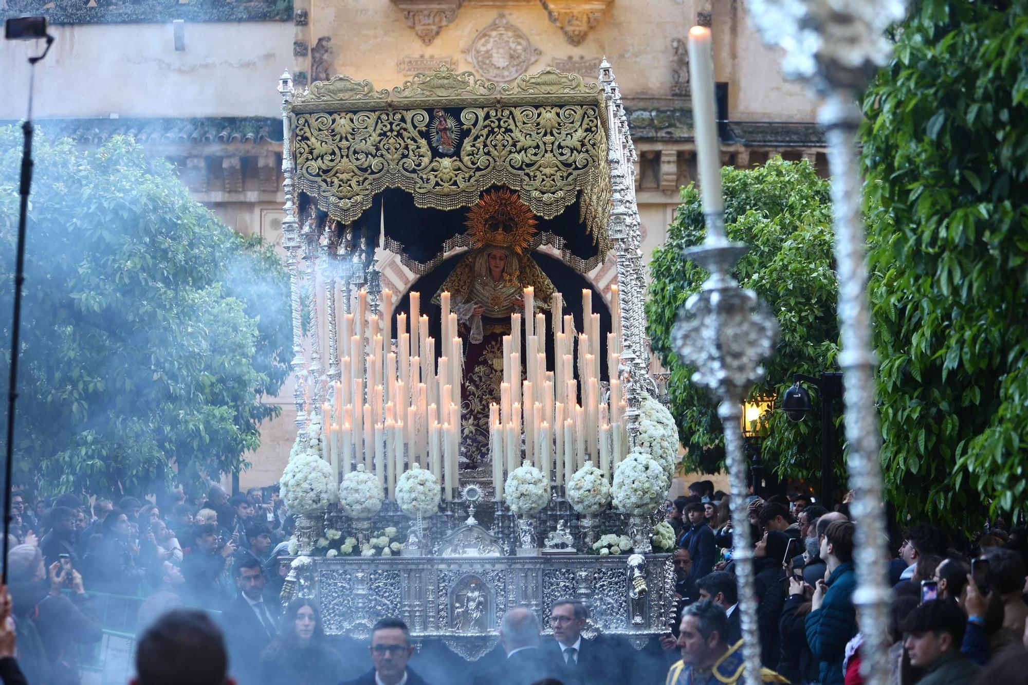 La Vera Cruz y el Amor vuelven a sus templos