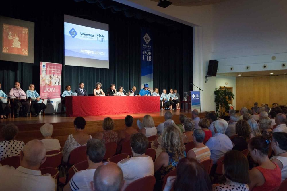 Graduados en la Universitat Oberta per a Majors de la UIB