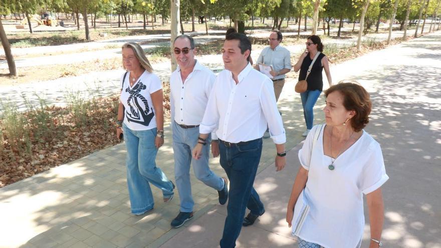 El alcalde de Córdoba aboga por un urbanismo &quot;más verde&quot; para combatir las olas de calor
