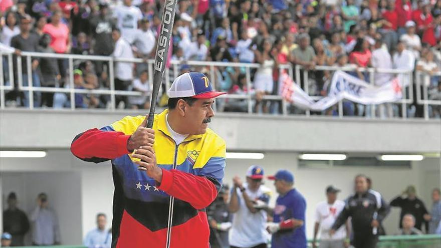 Guaidó es reelegido en una sesión paralela del Parlamento