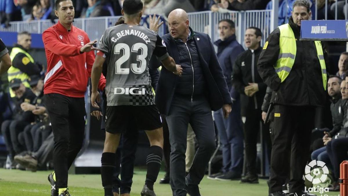 Pepe Mel fue expulsado frente al Alavés.