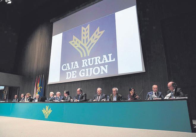 La asamblea de Caja Rural de Gijón, en imágenes