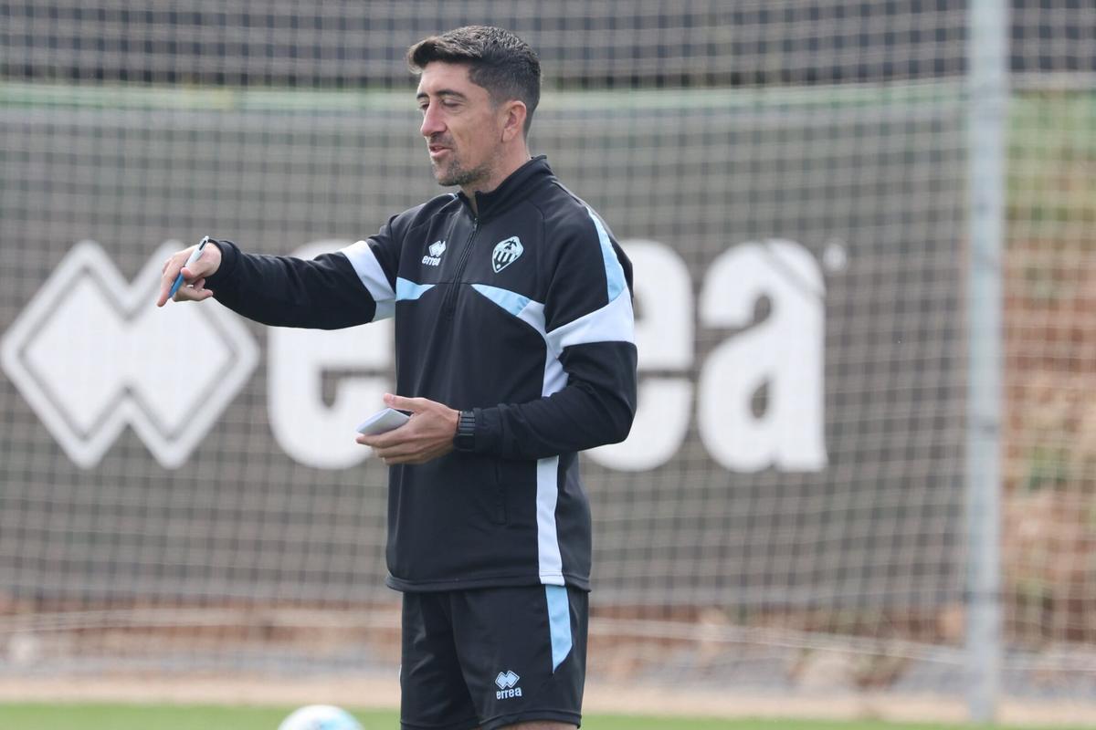 Galería | El CD Castellón entrena en la Ciudad Deportiva Globeenergy antes de la visita a la AD Ceuta