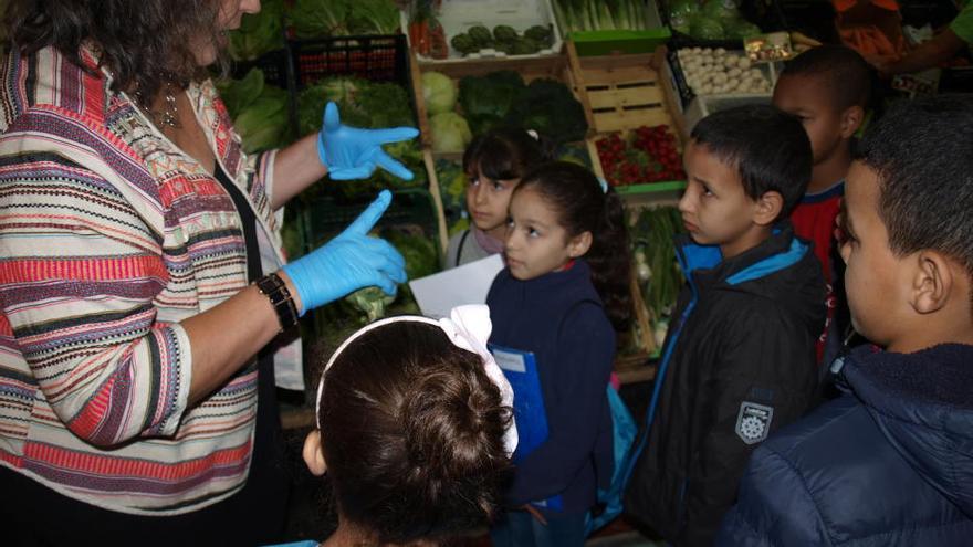 El mercat de Puigmercadal obre les seves portes als escolars de Manresa