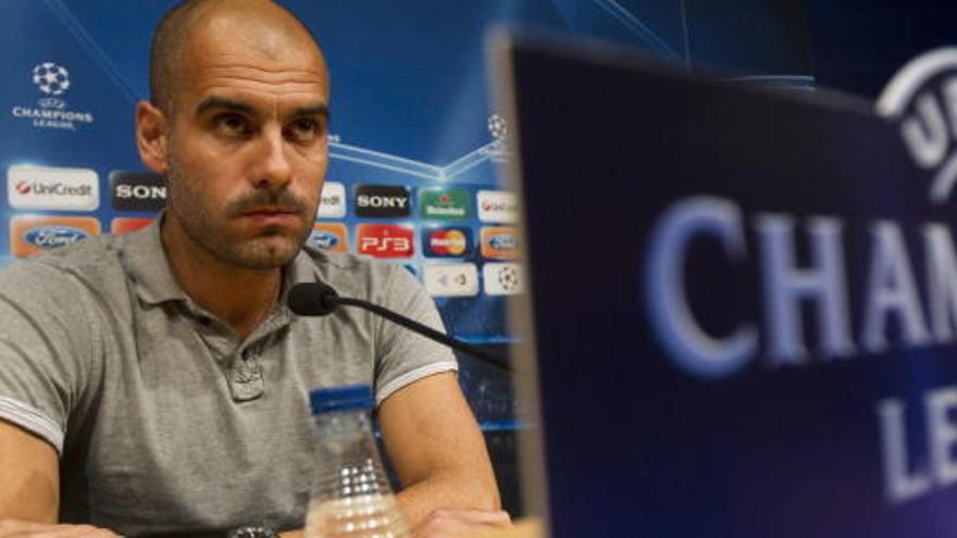 Guardiola durante la rueda de prensa ofrecida en el Camp Nou previa al encuentro correspondiente a la Liga de Campeones.