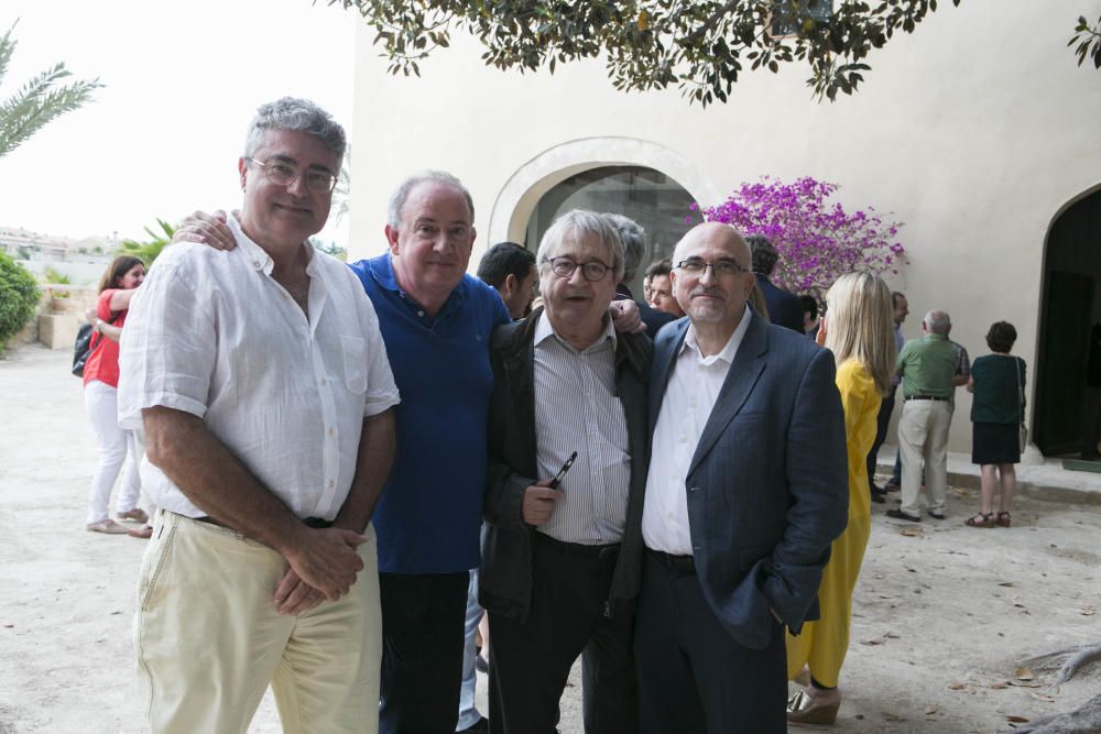 Eliseo Pascual inaugura la exposición de fotografía «Las luces de Torre Juana».