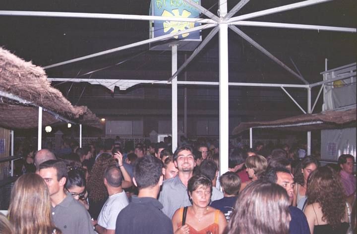 Así era la fiesta en Alicante a finales de los 90