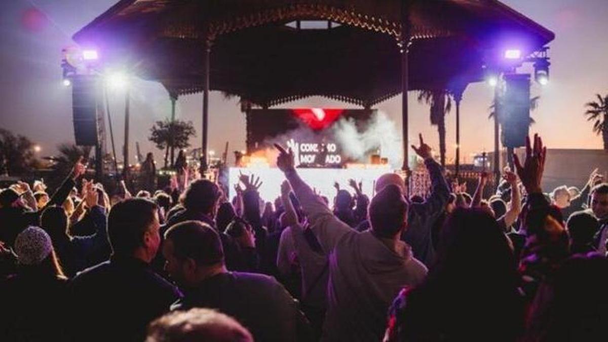 La nueva edición del 2000 Fest® – Tardeo La Pérgola tendrá lugar el próximo sábado desde las 17:00 horas, en La Pérgola de Marina Norte.